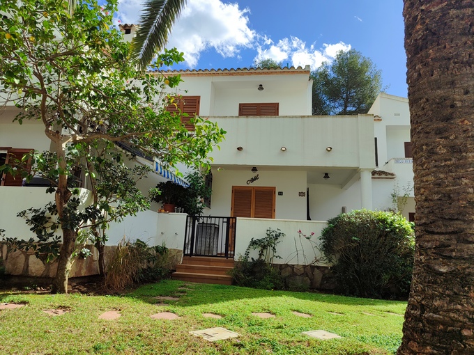 Ref LS5218 €149,950 Beds 2 Baths 2 Town House for sale in La